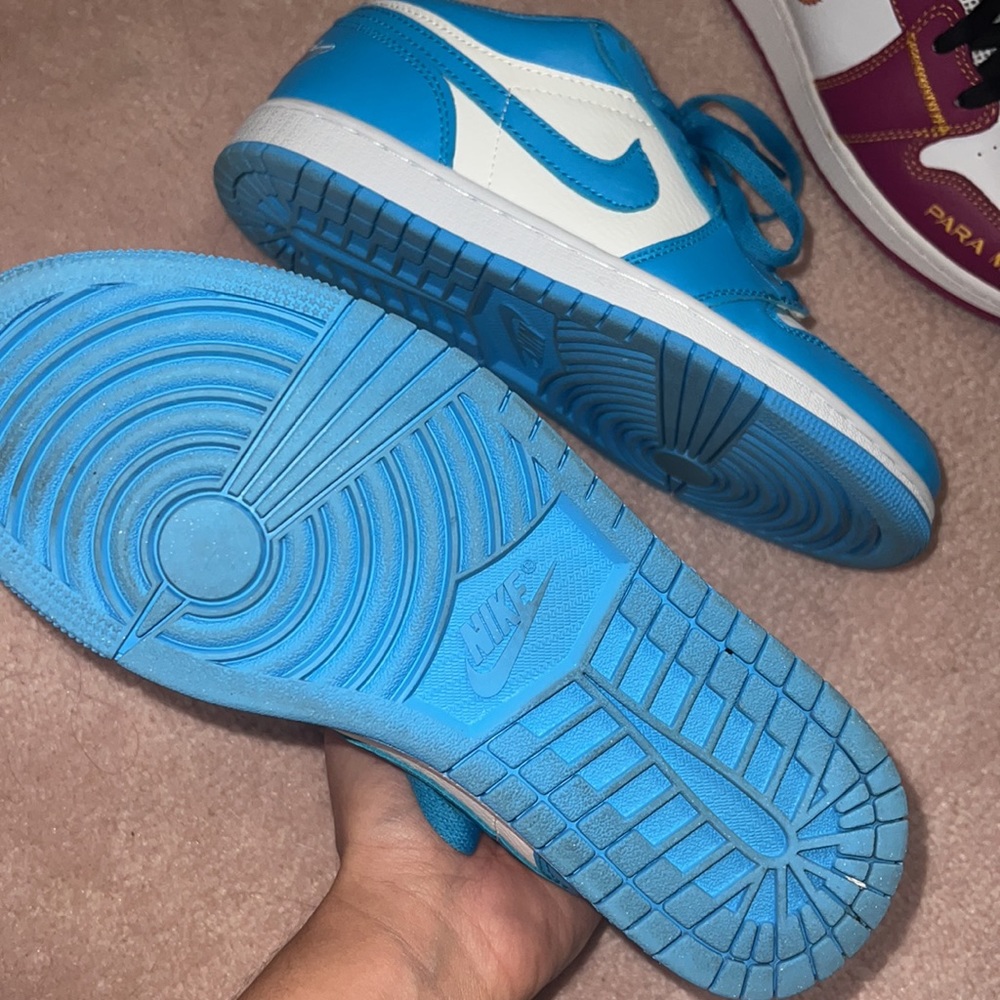 Nike Dunks - image 2